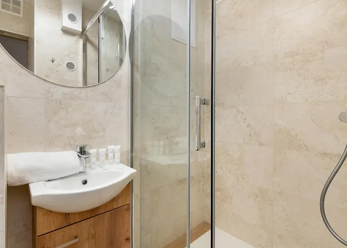 Kompaktowe Blisko Molo W Sopocie By Renters Apartment